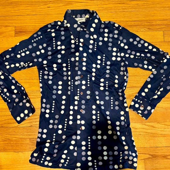 JOHN BLAIR MENSWEAR-from 1970’s-navy polka/dot print point-collar shirt! Size M! - Picture 2 of 4